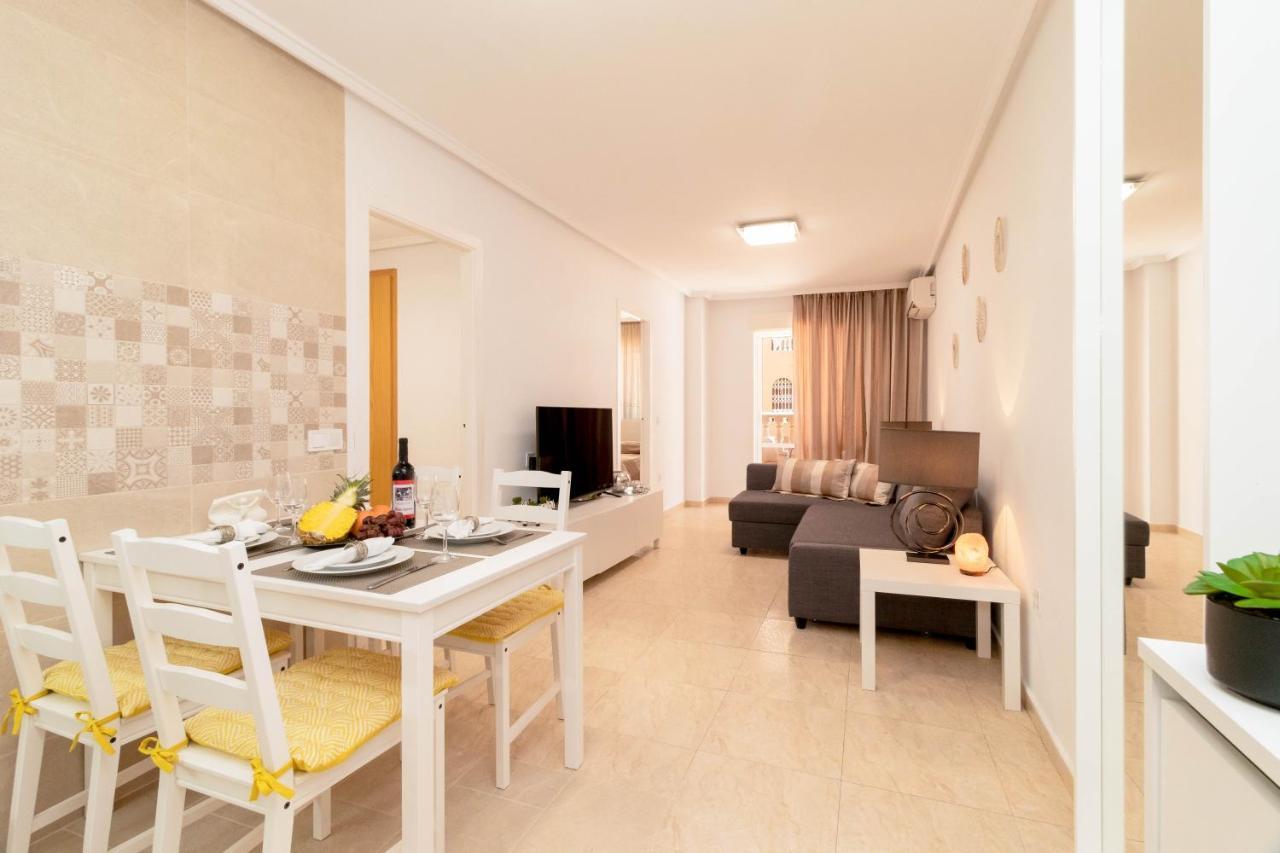 Apartamento Asta Daire Torrevieja Dış mekan fotoğraf