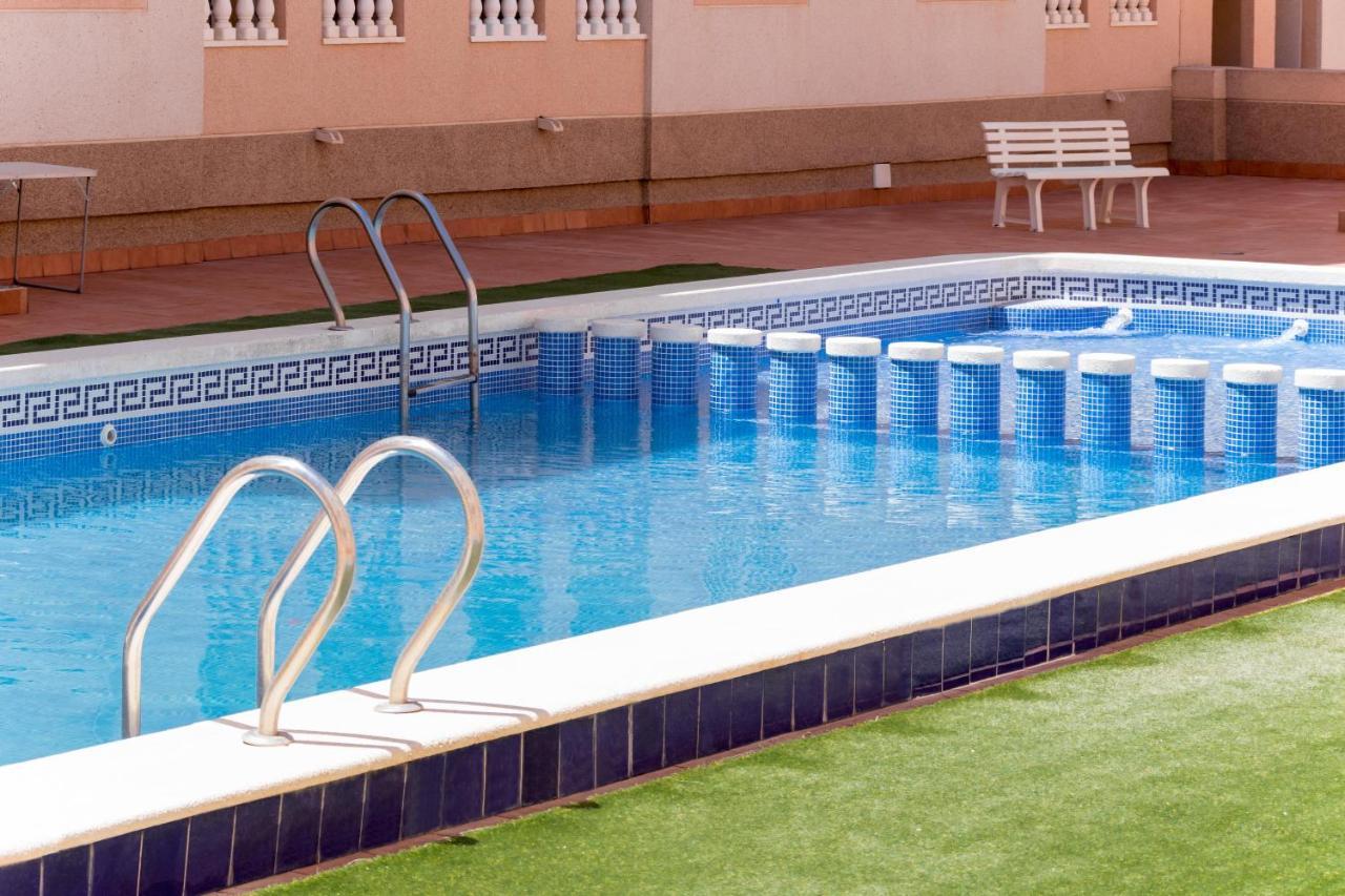 Apartamento Asta Daire Torrevieja Dış mekan fotoğraf