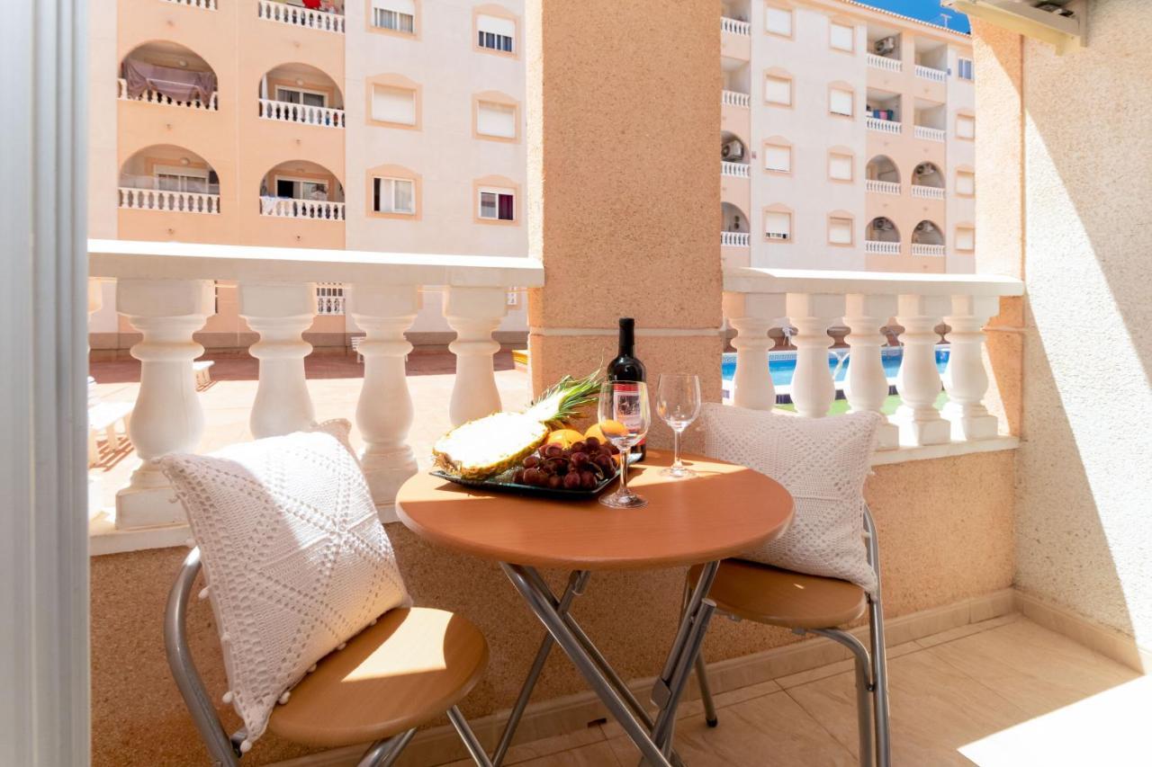 Apartamento Asta Daire Torrevieja Dış mekan fotoğraf